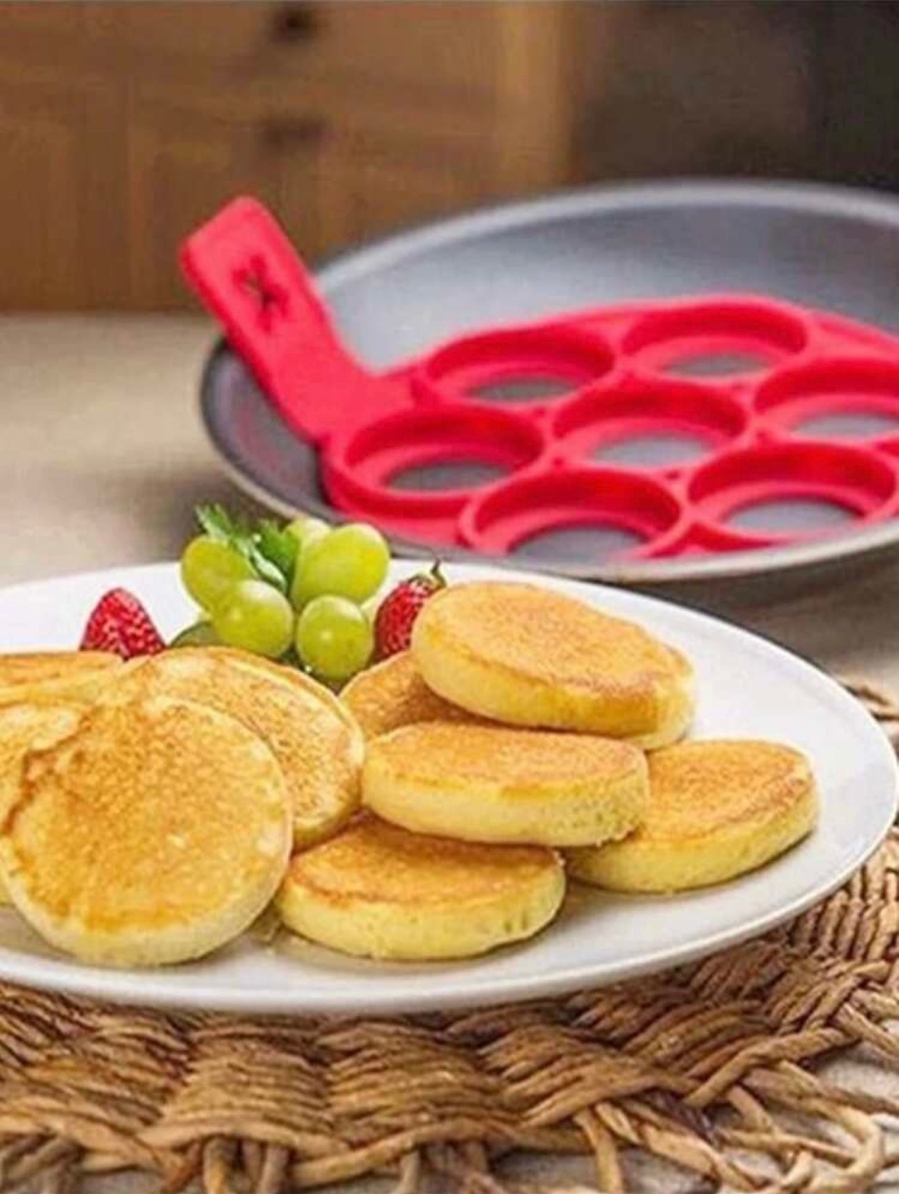 Silicone Pancake & Egg Ring Mold – 7-Slot Non-Stick Cooking Ring